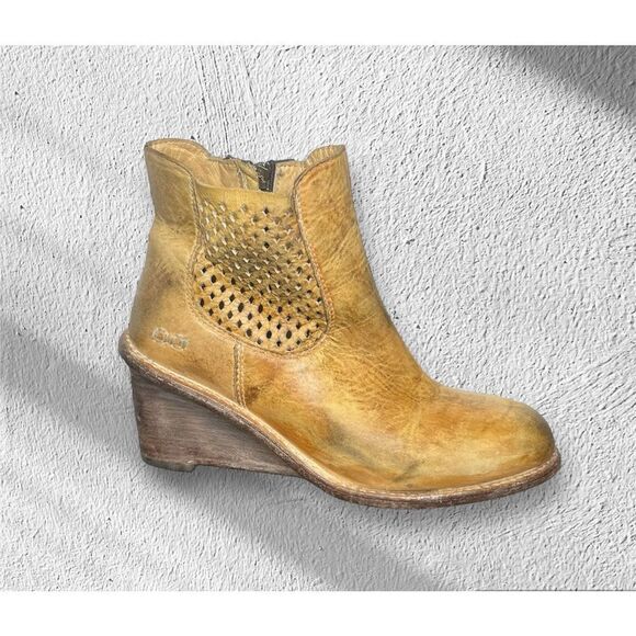 Bed Stu Shoes - Bed Stu Women’s Size 7.5 Countess Bootie Tan Brown Leather Ankle Wedge Heel